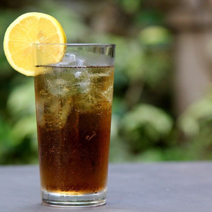 Cocktail 3-Mile Long Island Iced Tea